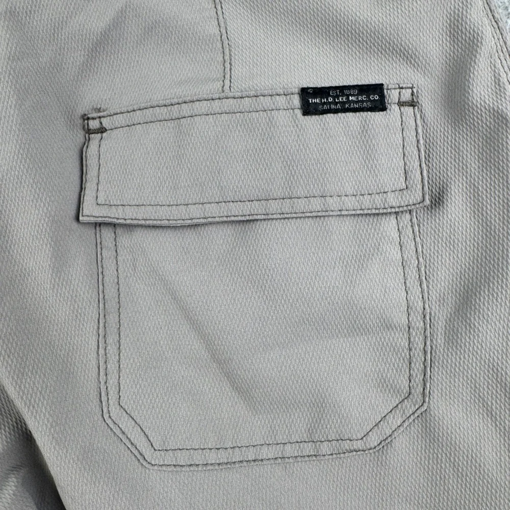 Lee before purchasing